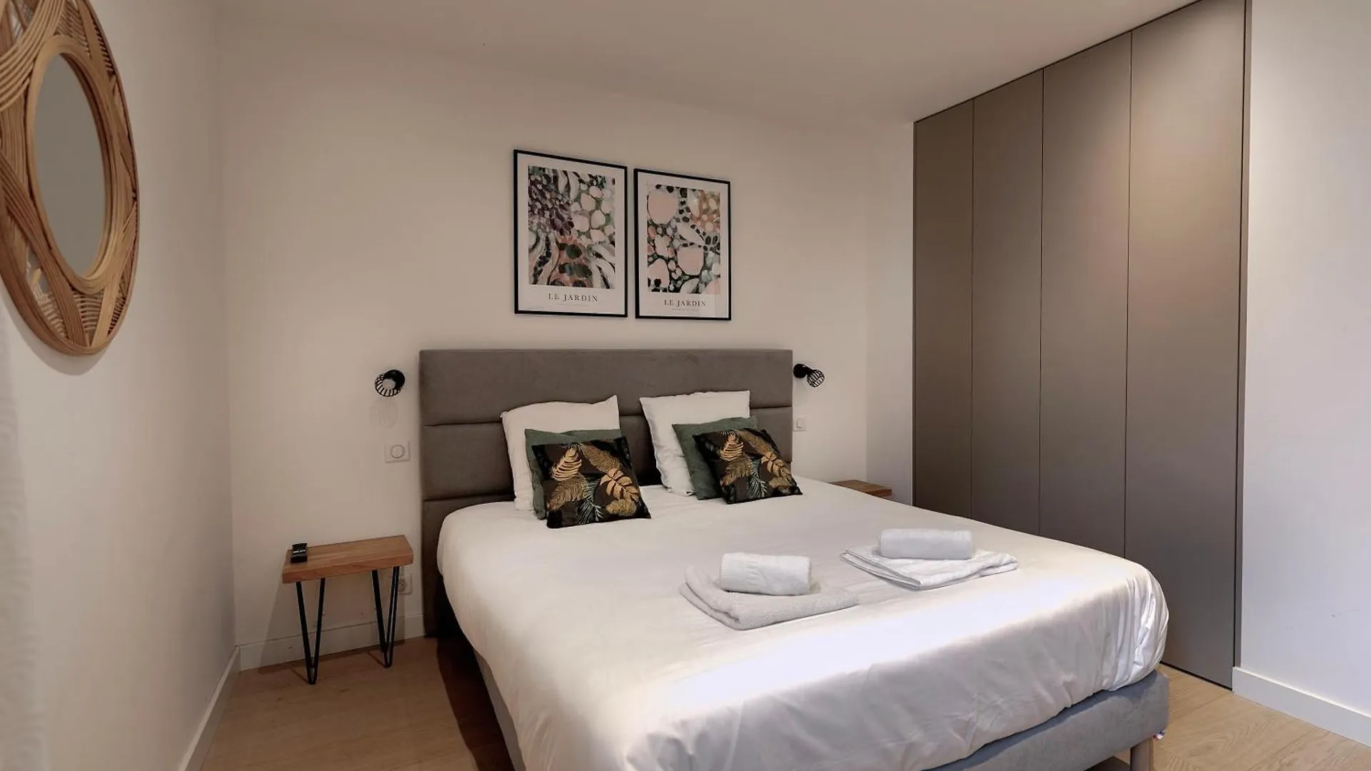 Le Standing - Appartement De Haut Standing Proche Du Port Antibes 0*,  France