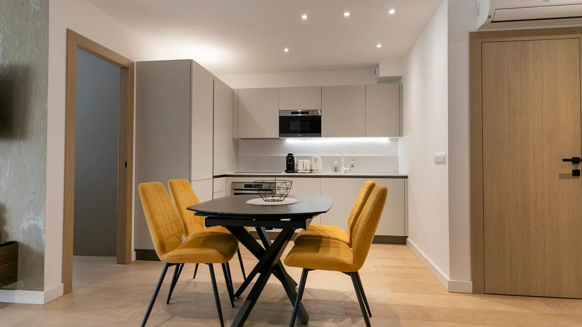 Le Standing - Appartement De Haut Standing Proche Du Port Antibes Apartment